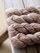 Load image into Gallery viewer, Reed