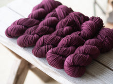 Load image into Gallery viewer, Plum Dandy