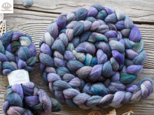 Load image into Gallery viewer, Wild Geese That Fly With the Moon on Their Wings Merino and Glitter Combed Top- 4 oz
