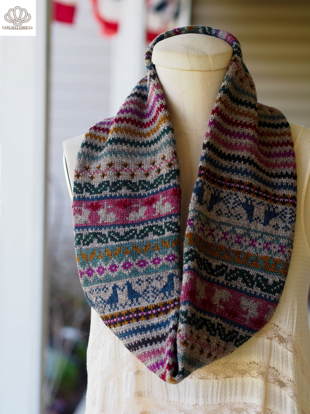 Bunnies Birds and Blooms Cowl / Fingering Weight Knitting Pattern