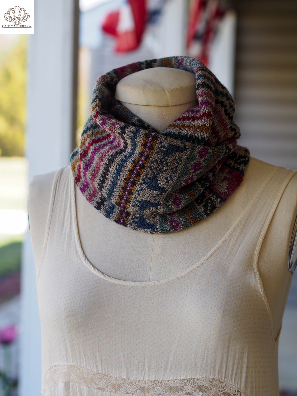 Bunnies Birds and Blooms Cowl / Fingering Weight Knitting Pattern