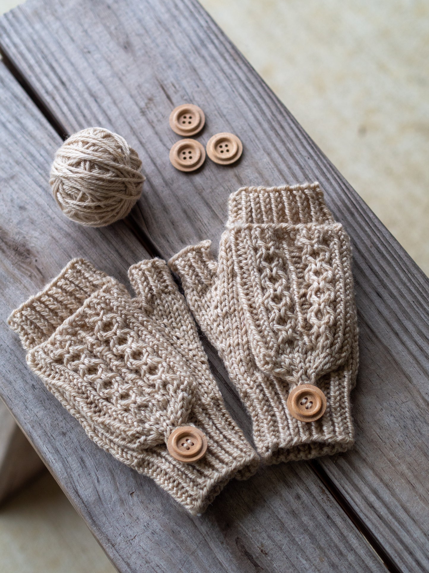 Flip Top Mitts Worsted Weight Hand Knitting Pattern