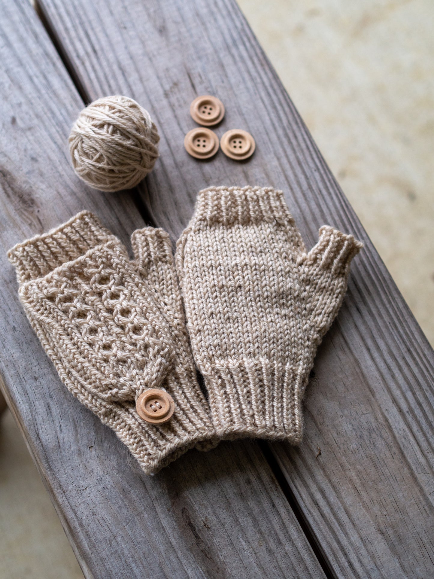 Flip Top Mitts Worsted Weight Hand Knitting Pattern
