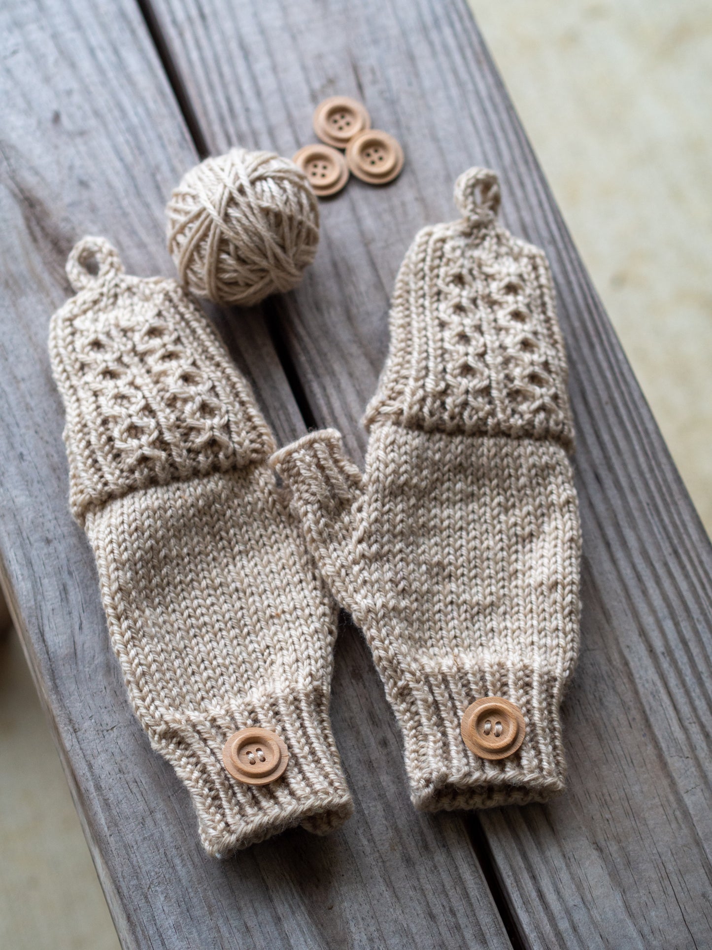 Flip Top Mitts Worsted Weight Hand Knitting Pattern