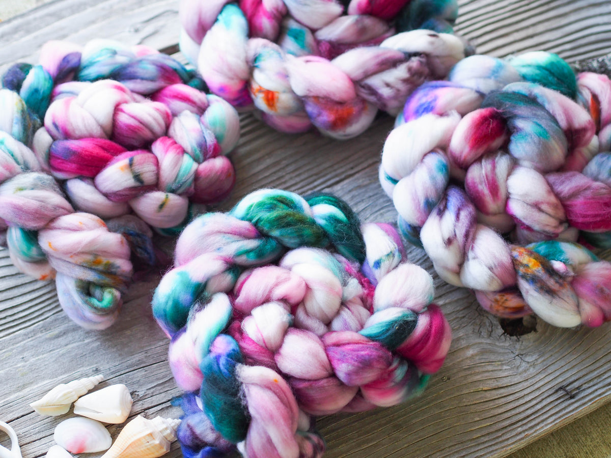 Flora Sage Merino Casmere Nylon Combed Top - 4 oz
