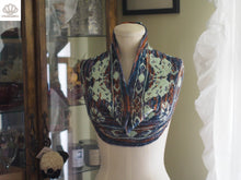 Load image into Gallery viewer, Luna Moth Cowl Kit
