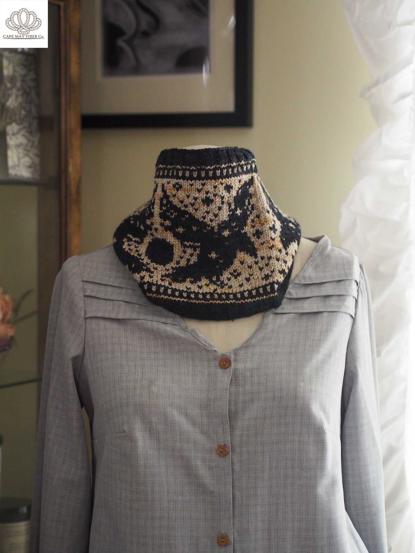 Quoth the Raven Cowl Knitting Pattern Sport or DK Weight