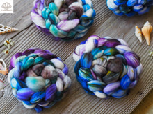 Load image into Gallery viewer, Wildflower and Barley SW Merino Combed Top- 4 oz braid
