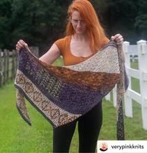 Load image into Gallery viewer, Autumn Crunch Shawl Kit
